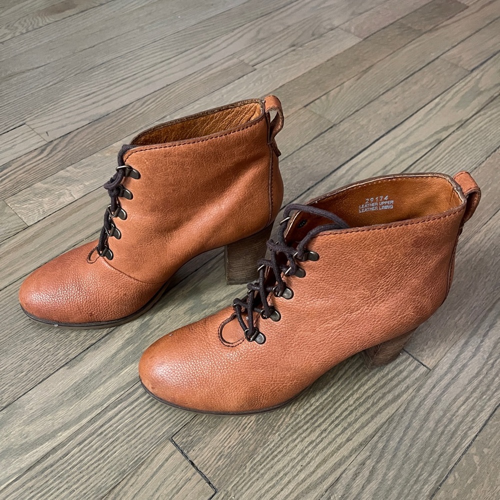 Madewell 1937 Cognac Leather Ankle Heeled Boots